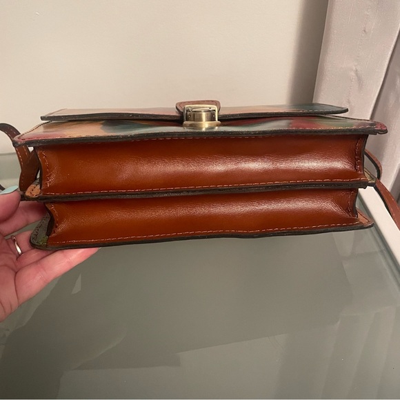 Patricia Nash Watercolor Butterfly cross body purse NWT - Picture 5 of 16